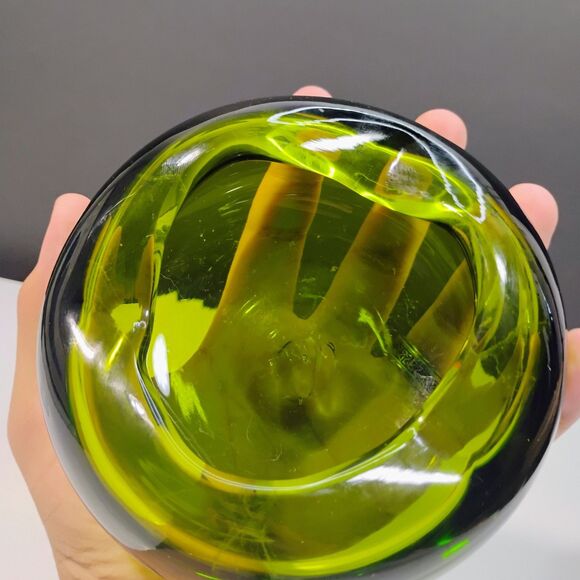 Vtg Hand Blown Glass Ashtray Green Cigar Bowl Mcm Dish Orb Avocado Blenko 6321 - Picture 6 of 9